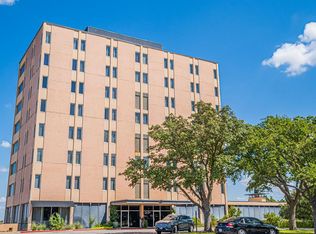 800 W Avenue D APT 3E, San Angelo, TX 76903