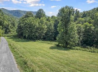 Cecil Davis Rd, Greeneville, TN 37743
