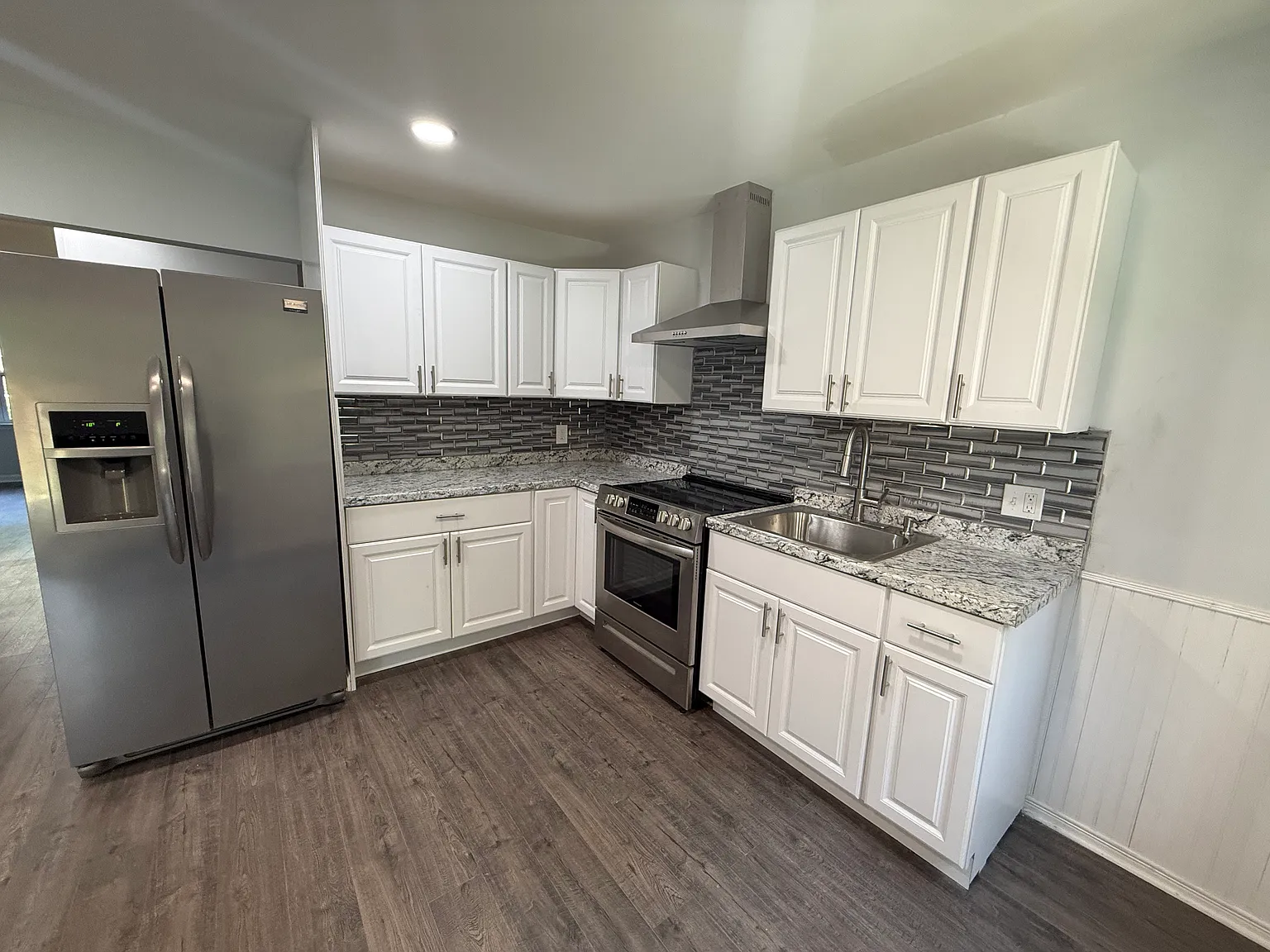 6604 Westbury Oaks Ct — Photo 3