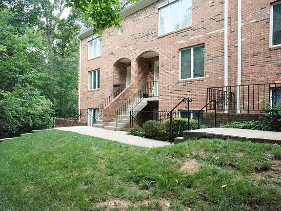 2nd image of 3784A Madison Ln