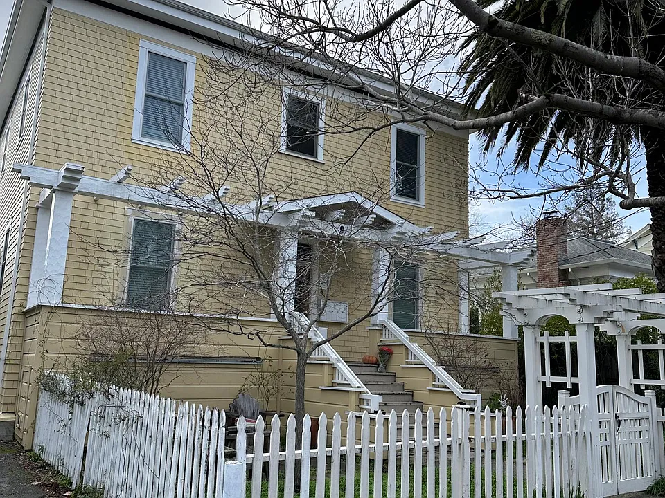 9 Ross St #3