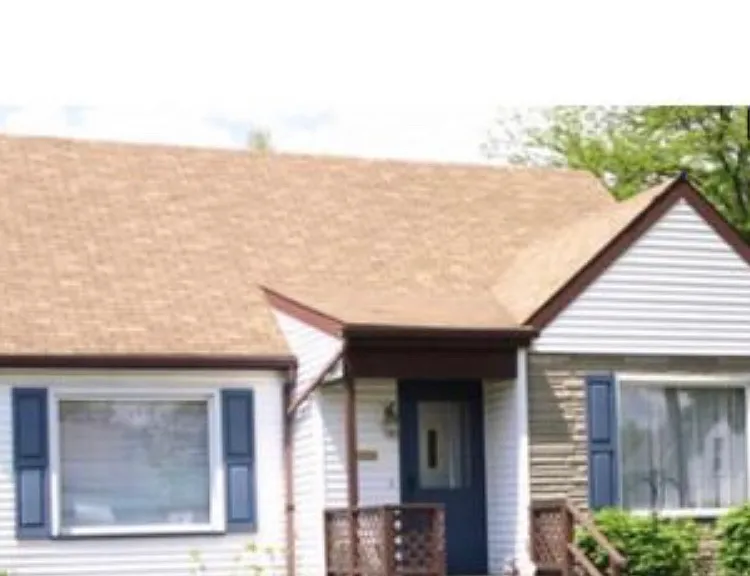 322 Hyde Ave — Photo 1