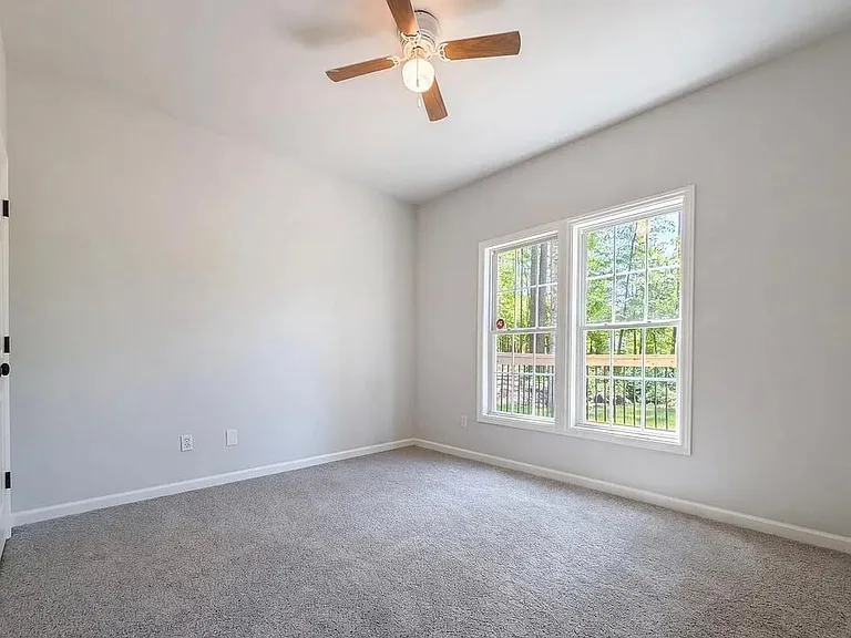 114 Rockrose Ave — Photo 5