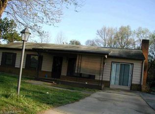914 Woodcote St, Winston Salem, NC 27107