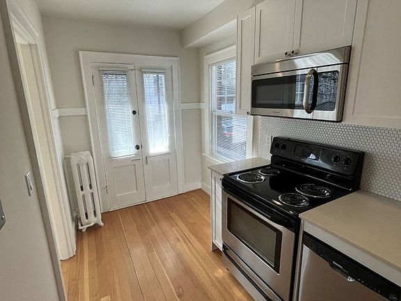2nd image of 607 W Galer St Unit 5