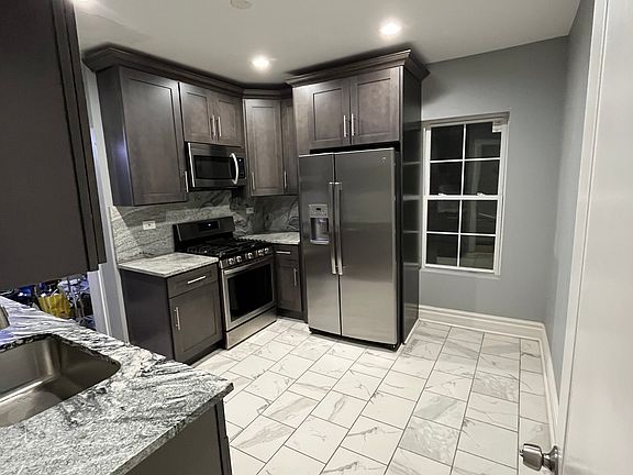2nd image of 13103 Greenwood Ave #2S
