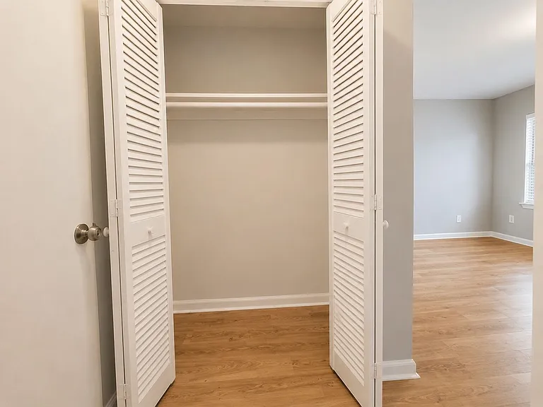 412 Fairfax Dr #6 — Photo 30