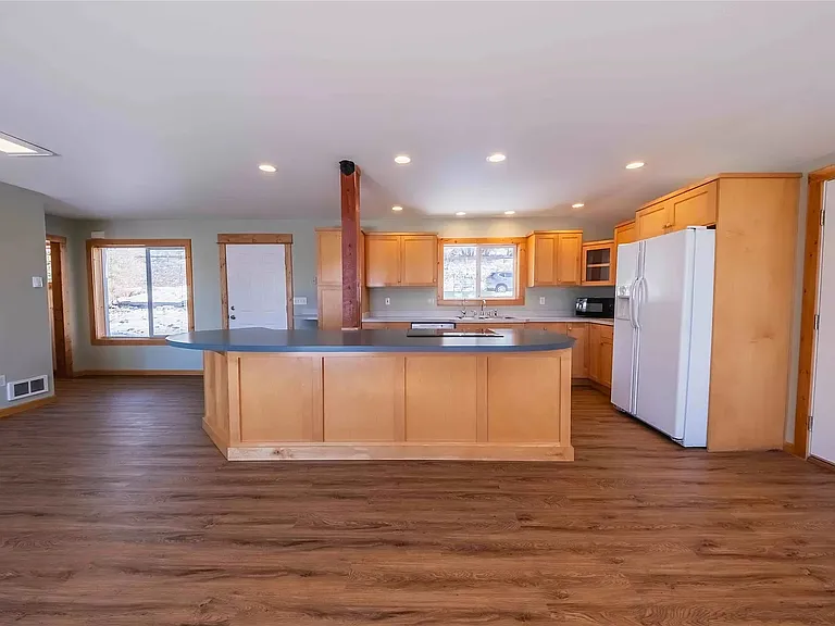 34087 Warren Ln — Photo 31