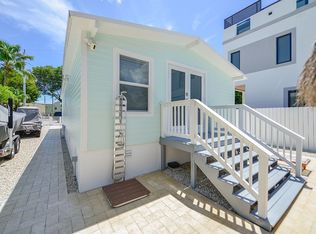 11 Mockingbird Rd, Key Largo, FL 33037