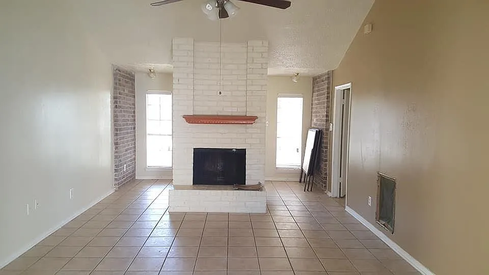 3 bed, 2.0 bath, 1675 sqft, $1,800 — Photo 2