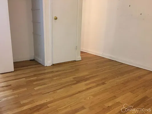 Rented by City Connections Realty | media 36