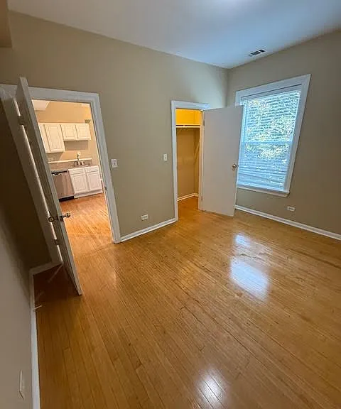 5868 N Ridge Ave #2 — Photo 7