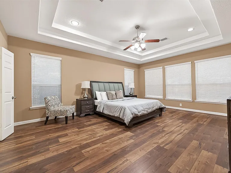 21103 Falcon Creek Ct — Photo 23