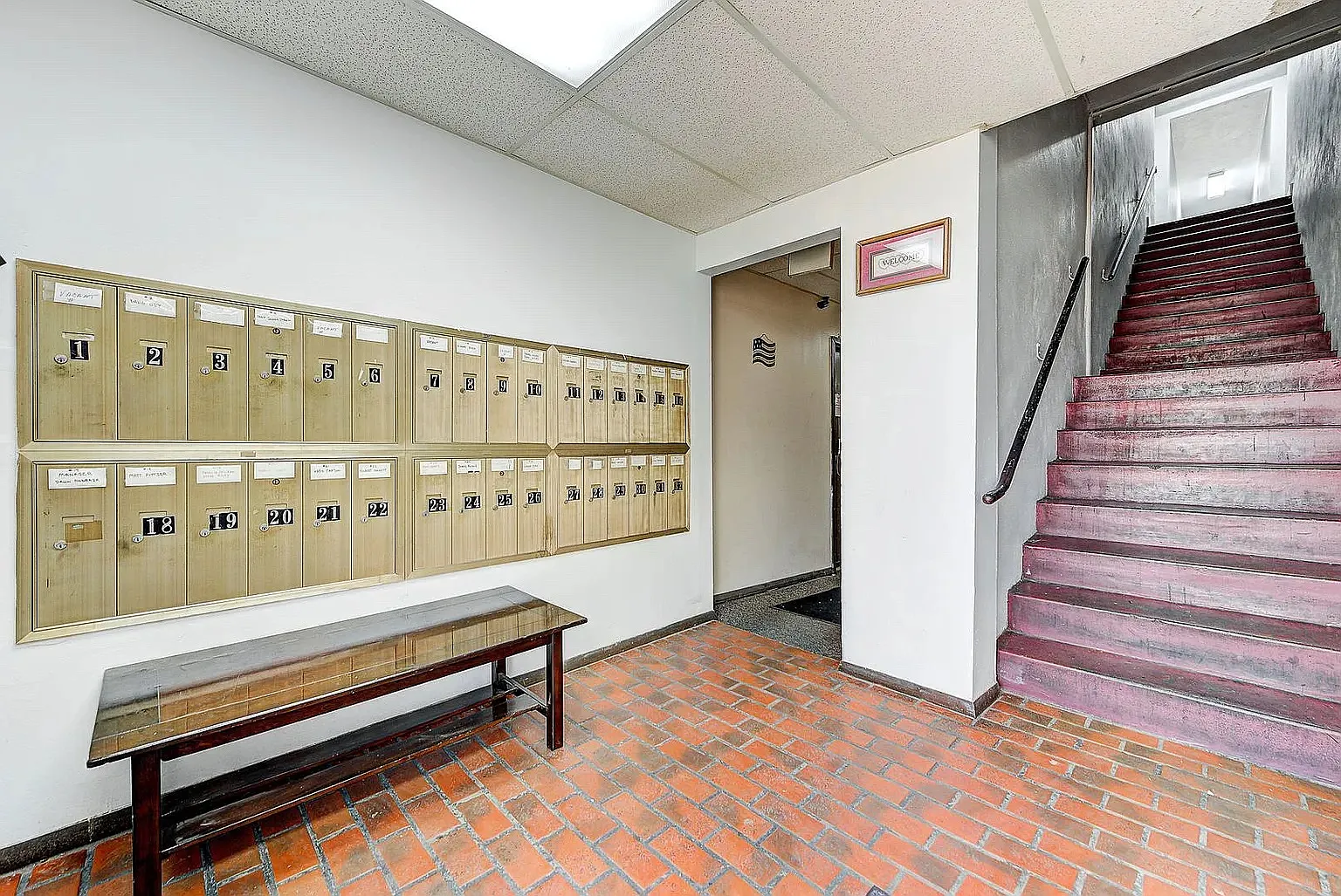 Robinson Apartments — Photo 2