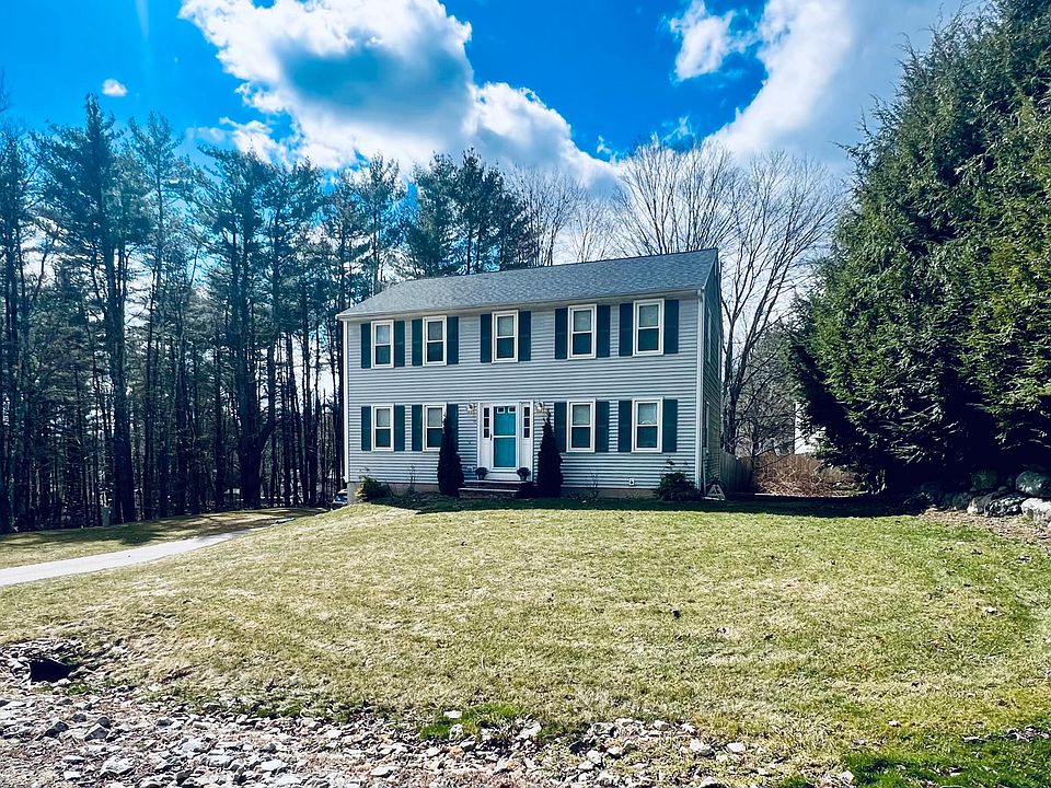1st image of 15 Dorothy Dr