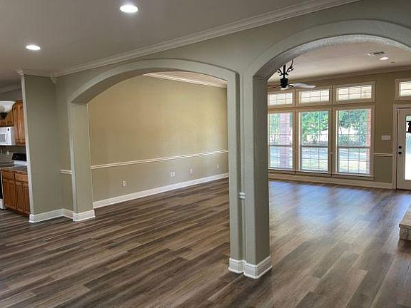 2nd image of 1810 Sparta Oaks Dr