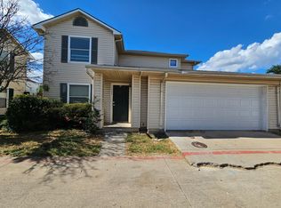 1808 Uruapan Plz, Dallas, TX 75211