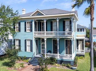 1116 Winnie St, Galveston, TX 77550