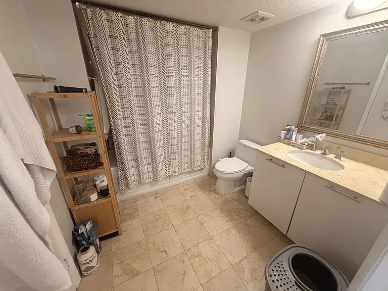 1800 N Bayshore Dr #1408 — Photo 22