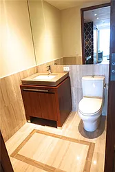 Rented by R New York