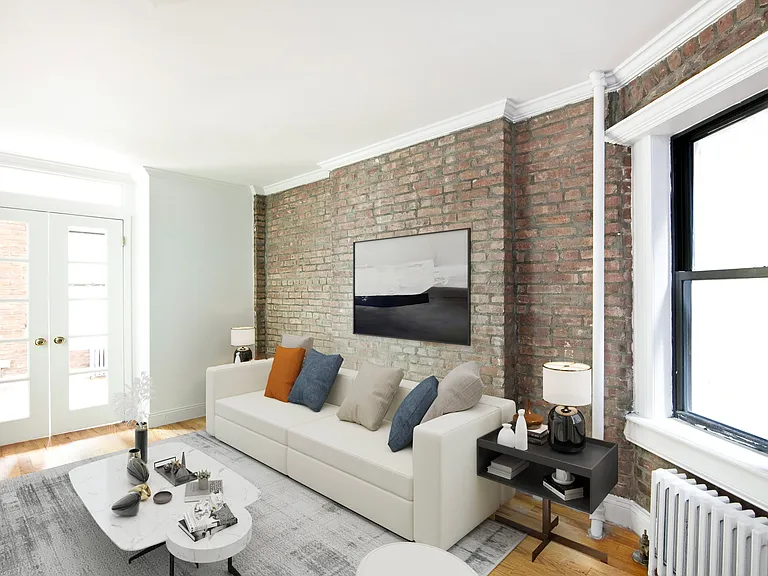 13 Essex St #6 — Photo 1