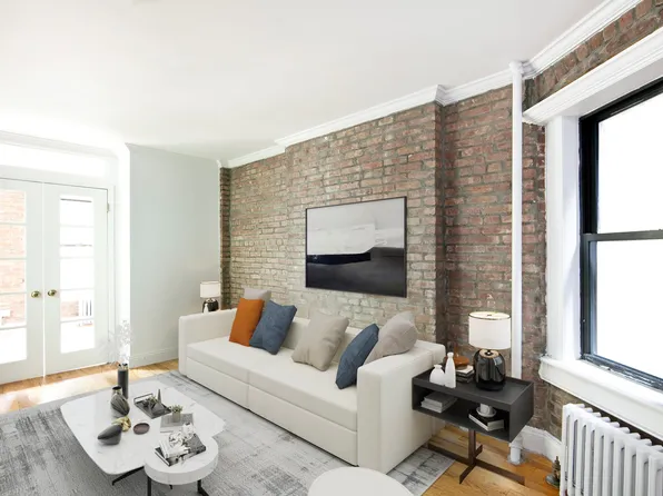 15 Essex Street 14 image 1 of 21