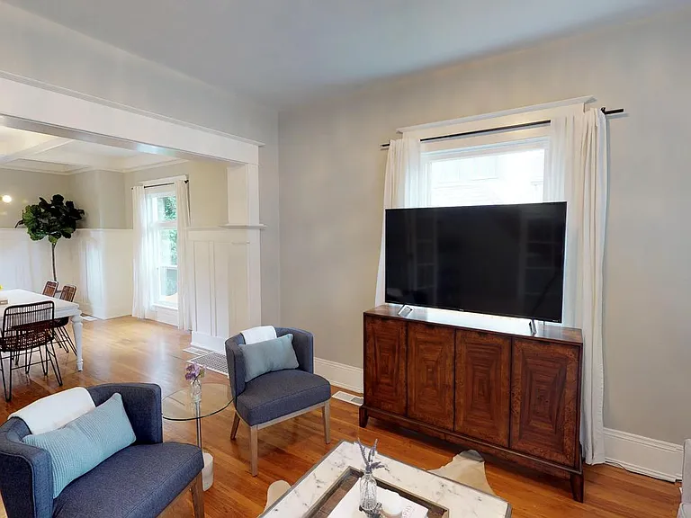 4320 SE Holgate Blvd — Photo 3