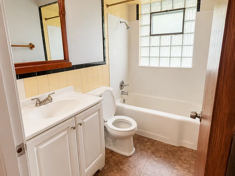 1201 Duenke Dr — Photo 8