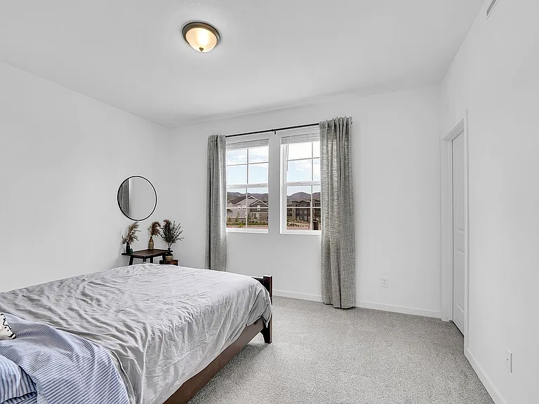 9719 Browns Peak Cir — Photo 21