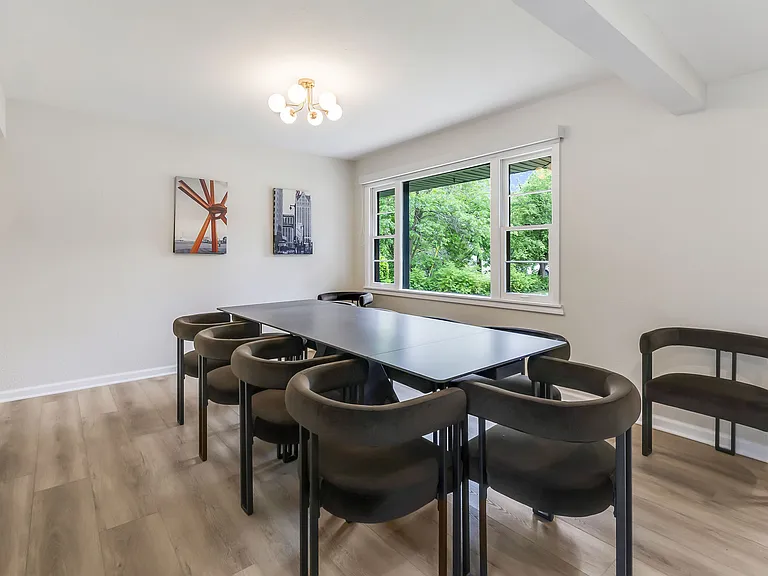 519 W Montclaire Ave — Photo 15
