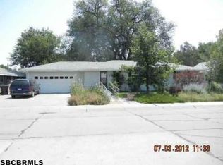 2915 Avenue D, Scottsbluff, NE 69361