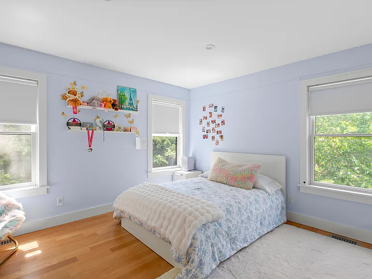 87 Accabonac Rd — Photo 12