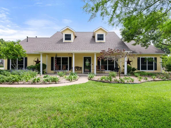 801 Seeton Rd, Mansfield, TX 76063