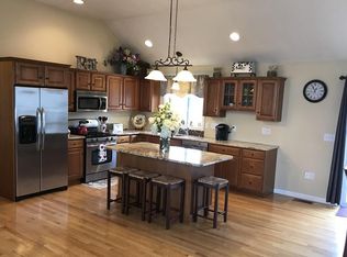 98 Wingate Ave, Methuen, MA 01844