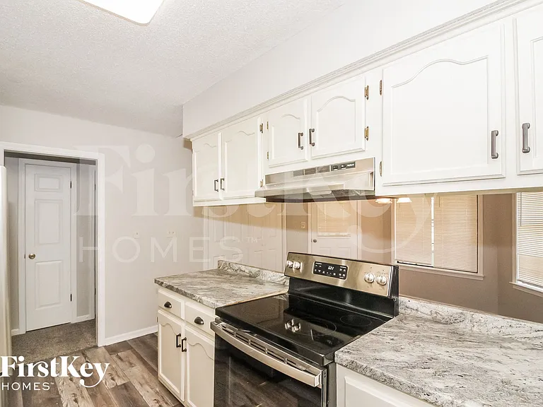 7134 Markim Dr — Photo 5