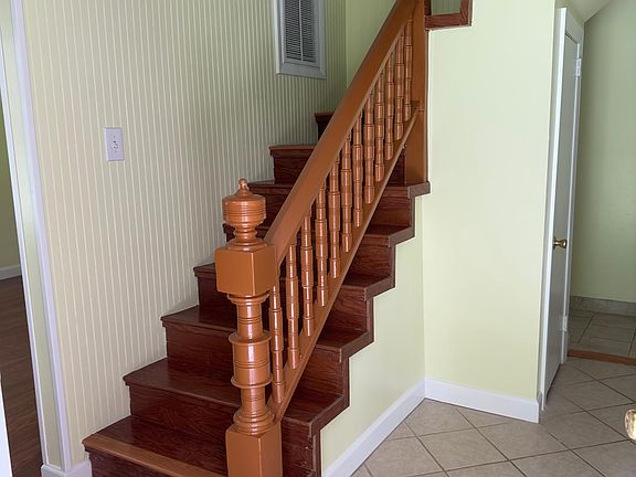 2nd image of 8805 Mallow Dr