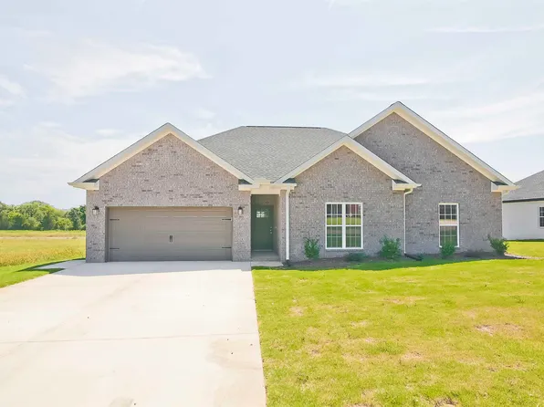 810 Oakview Cir, Killen, AL 35645