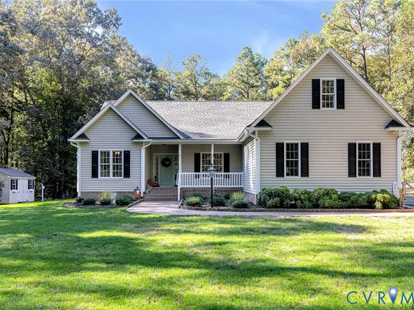 360 Laurel Dr, Aylett, VA 23009