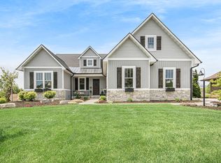 7360 Royal Ridge Dr SE, Caledonia, MI 49316