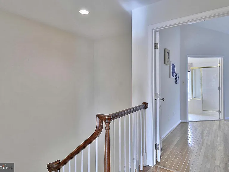 1809 Fawncrest Ct — Photo 6