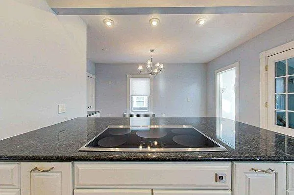 62 Roseneath Ave — Photo 16