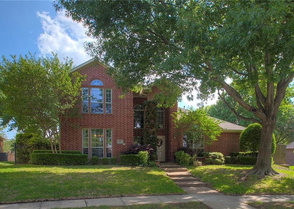 1st image of 4568 Huntwick Dr