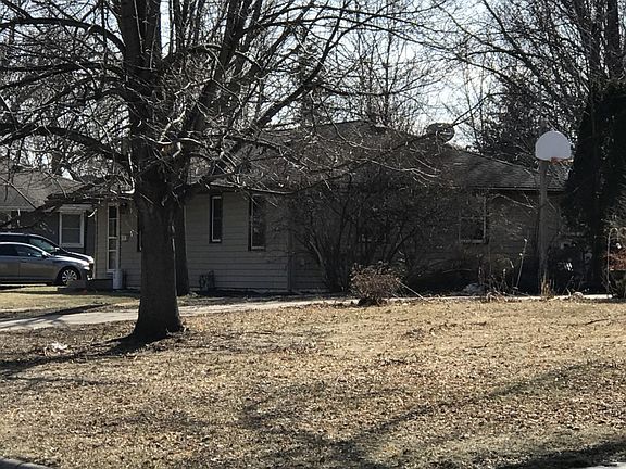 2nd image of 6933 Idaho Ave N