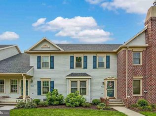 5420 Oxford Dr, Mechanicsburg, PA 17055