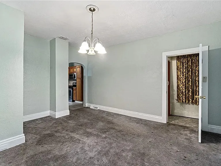 530 Carothers Ave — Photo 5