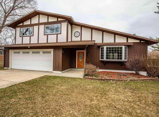 5744 Lacy Rd, Fitchburg, WI 53711