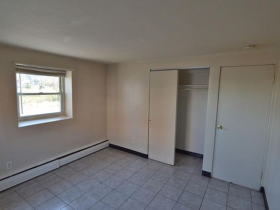 3rd image of 18 Essex St APT 2
