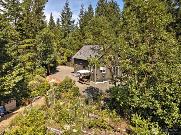 4181 E Mason Lake Drive W, Grapeview, WA 98546