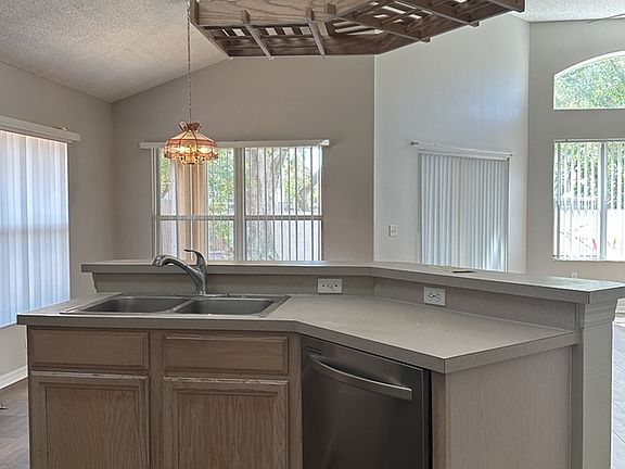 4th image of 8928 Southbay Dr