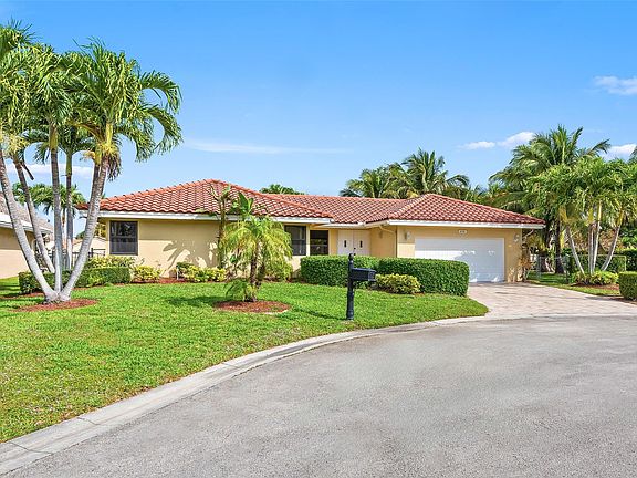 2nd image of 6581 NW 52nd Street